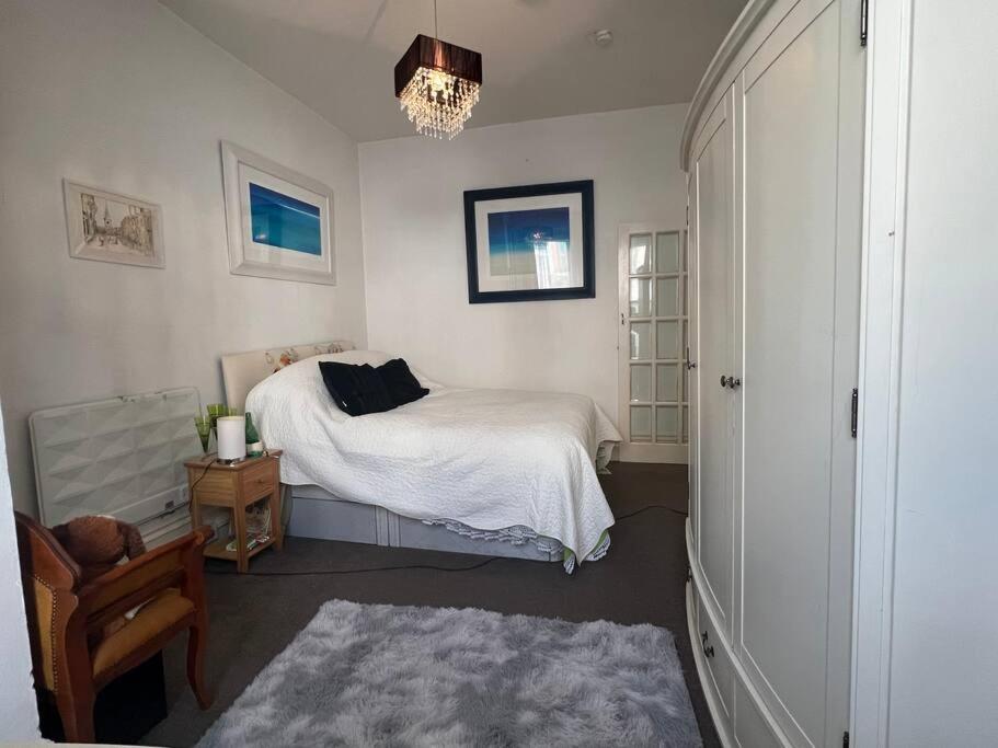 One/Two Bedroom Apartment Close To Sea & Centre Hastings Eksteriør bilde