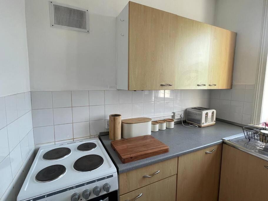 One/Two Bedroom Apartment Close To Sea & Centre Hastings Eksteriør bilde